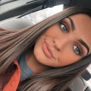 Meet your Posher, Clare